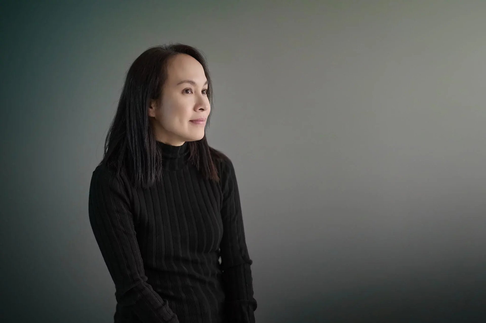 Qing Xi Ooi supports clients with hands-on analysis and strategic advice