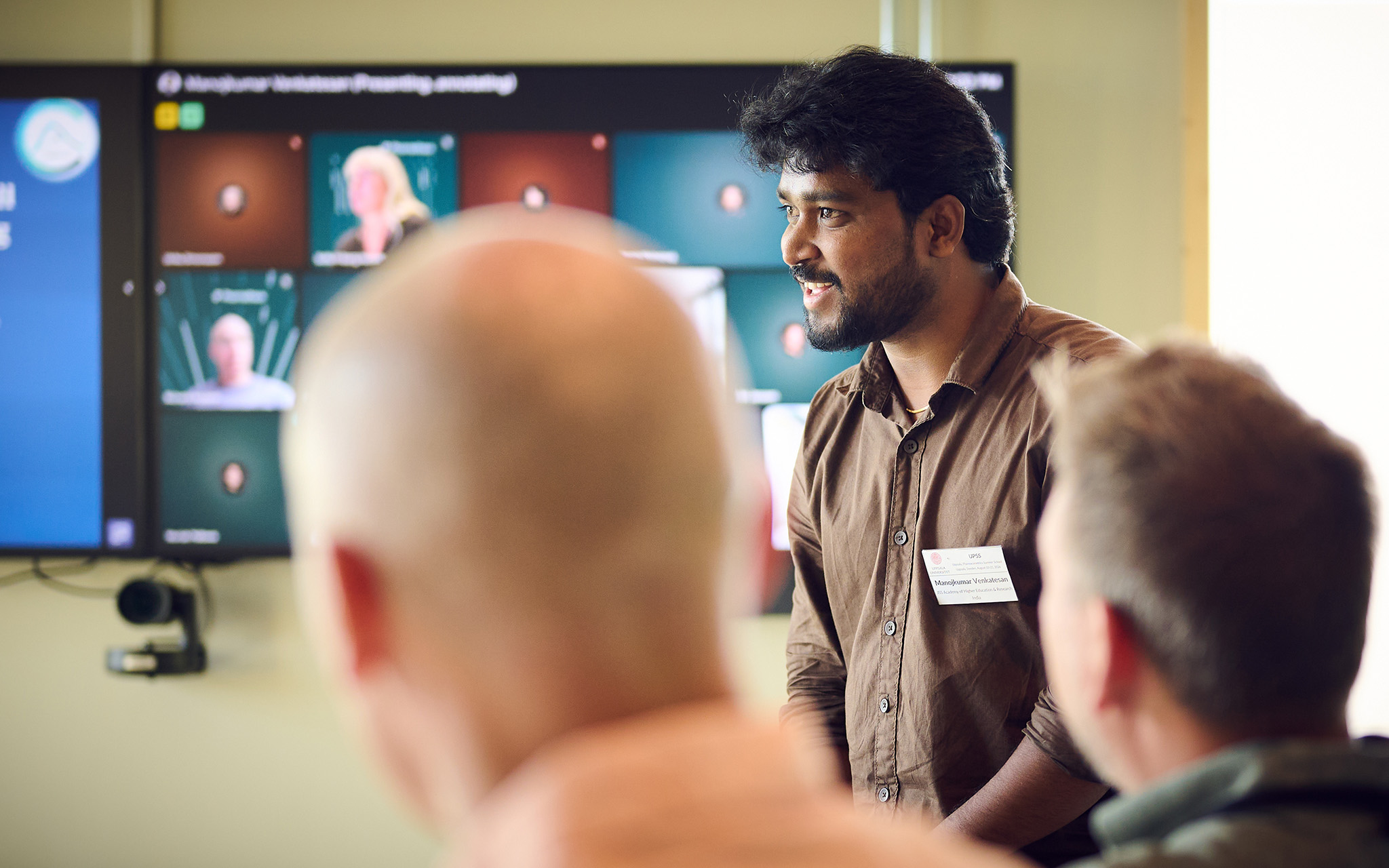 Dr-Manojkumar-Venkatesan-presenting-at-pharmetheus